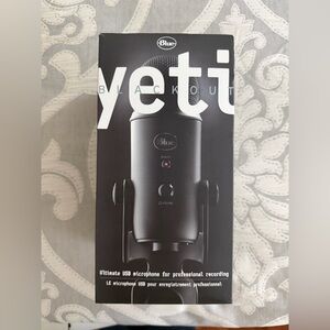 Yeti Blackout USB Microphone